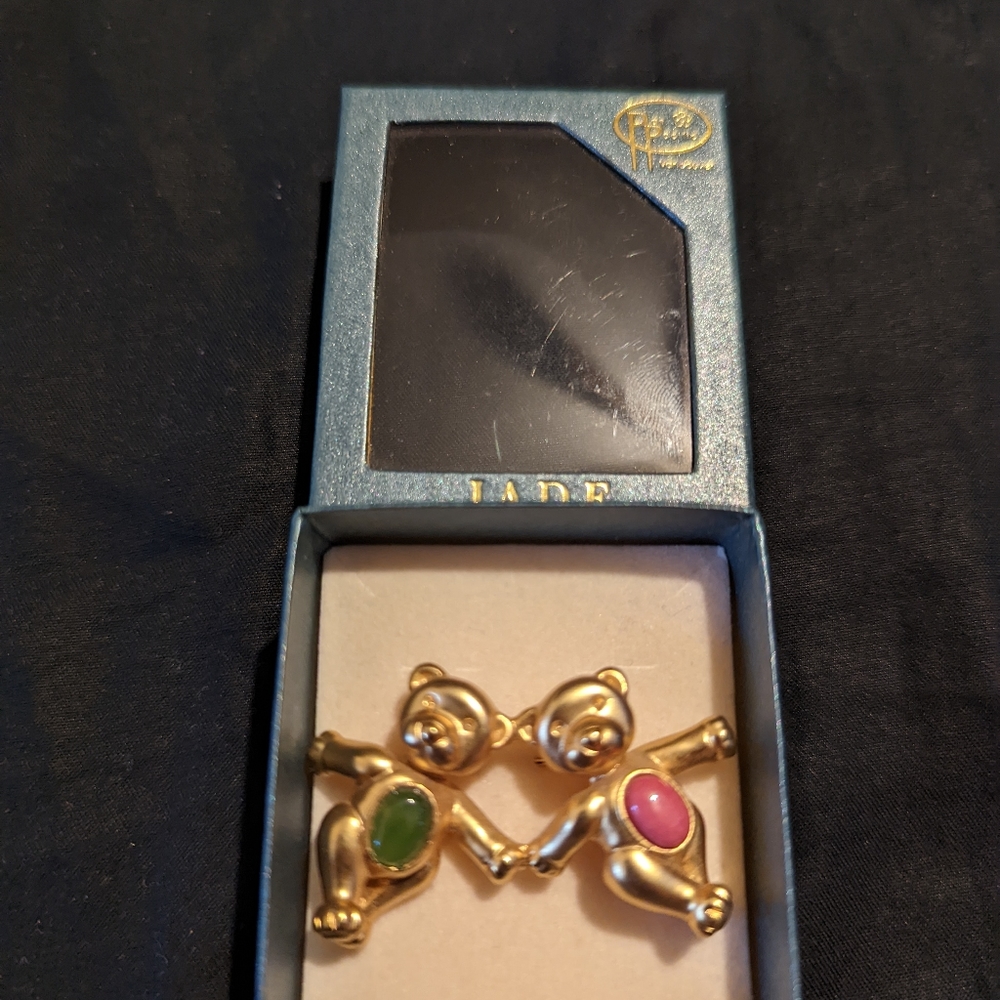 Pan Pacific Brooch